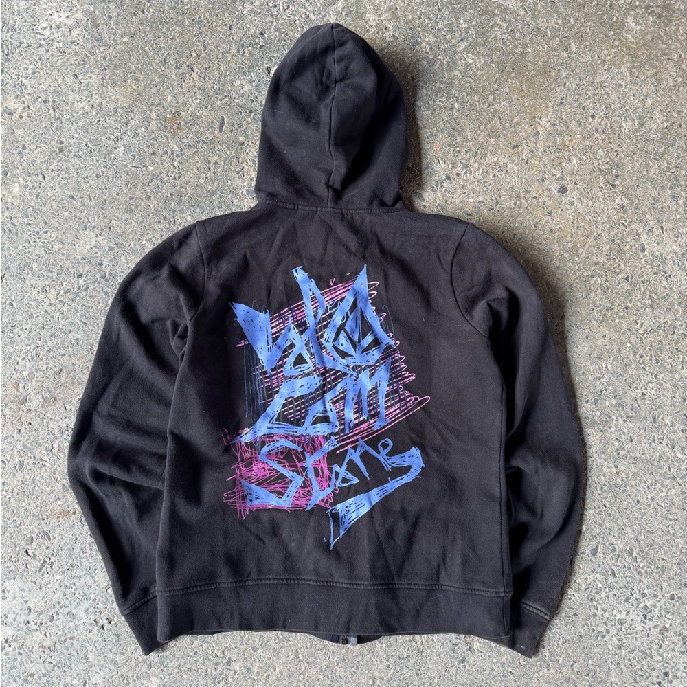 Volcom Black Hoodie with Vibrant Graphic